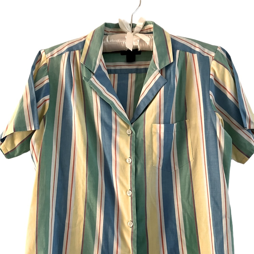 Woman’s 1980s button down blouse